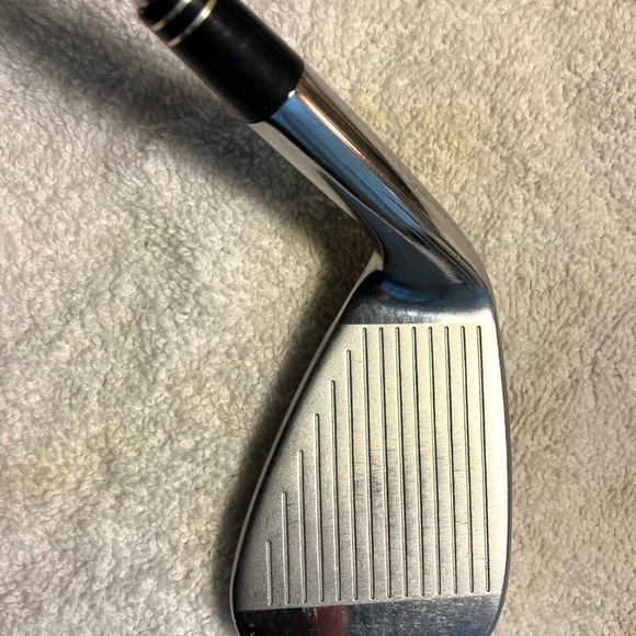 TaylorMade R9 TP 8 Iron - Picture 2 of 6